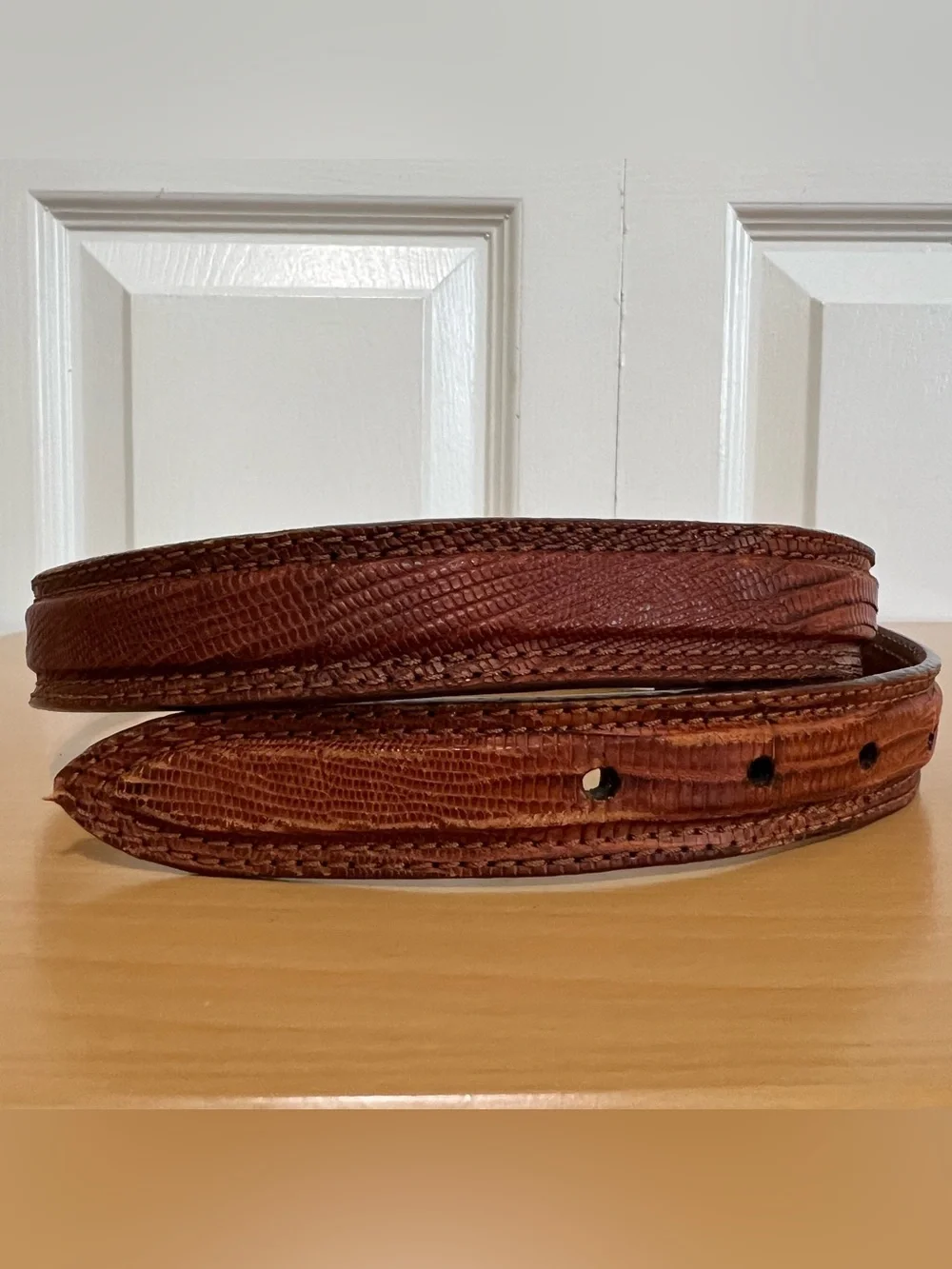Vtg Giogio Armani Men's Brown Textured Leather Belt Size 70/28